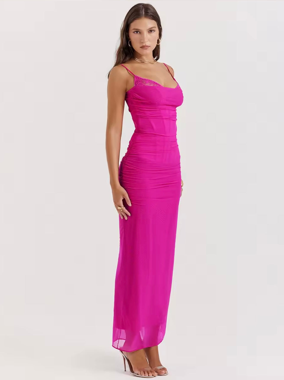 Figurformendes Corsagen-Meshkleid