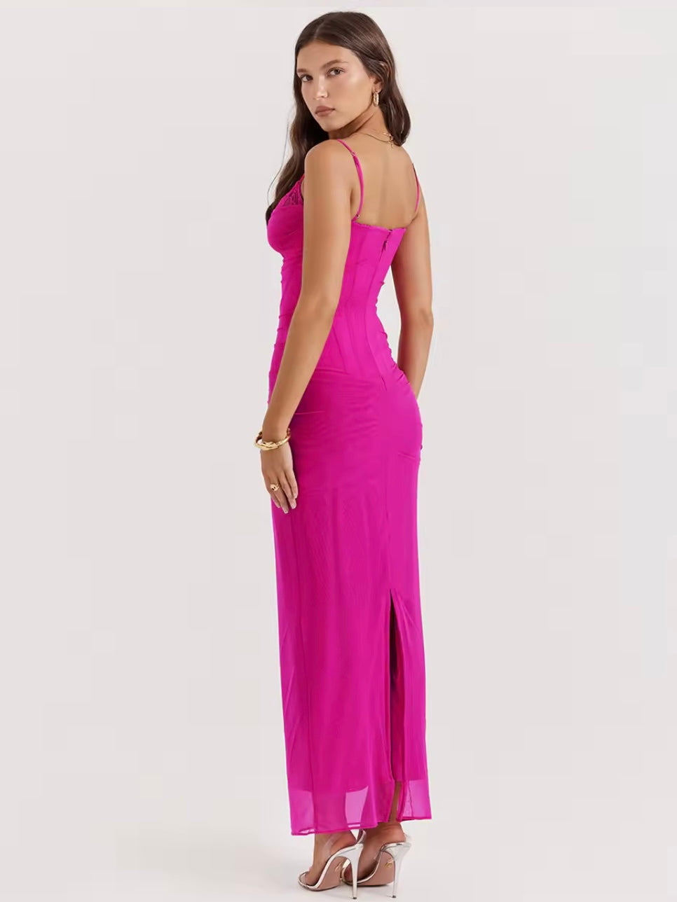 Figurformendes Corsagen-Meshkleid