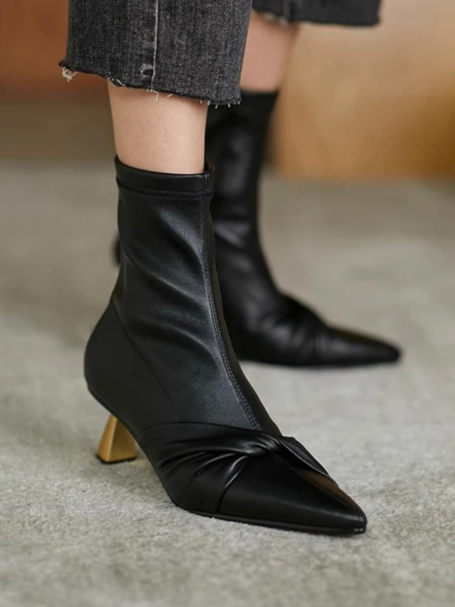 Stiefeletten mit Twist-Detail