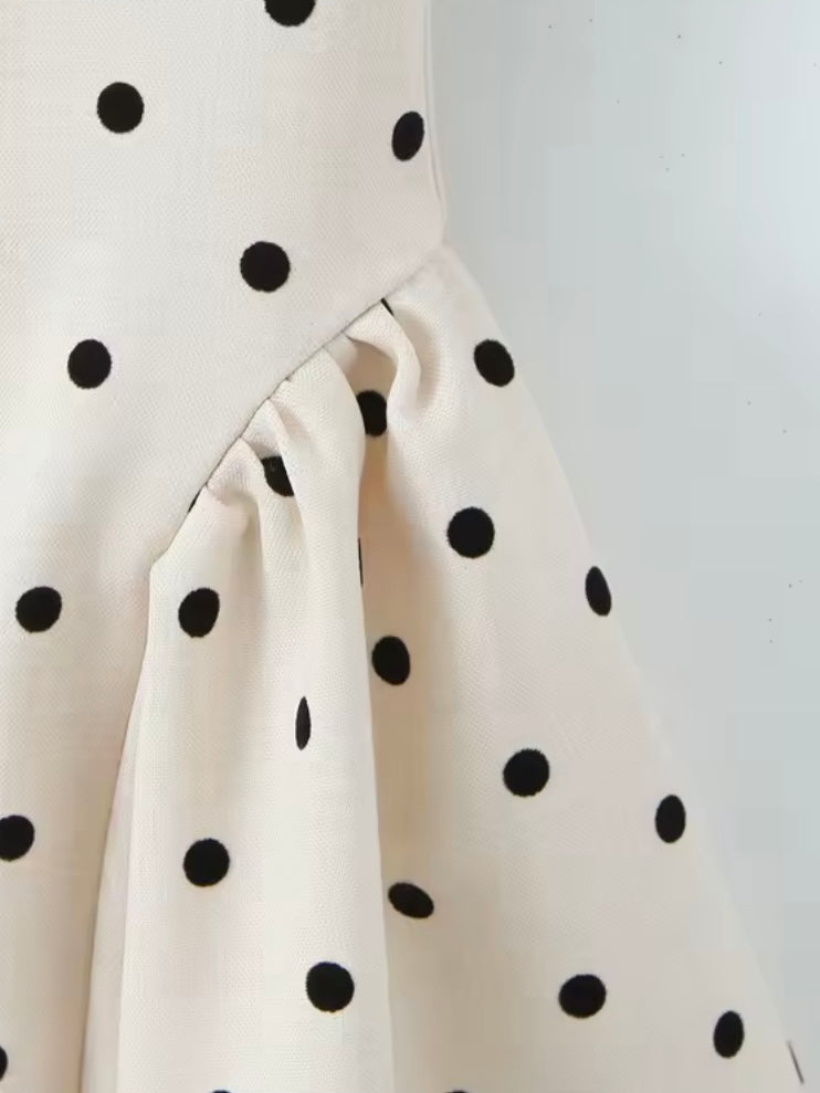 Polka Dot Kleid mit Rückenschnürun