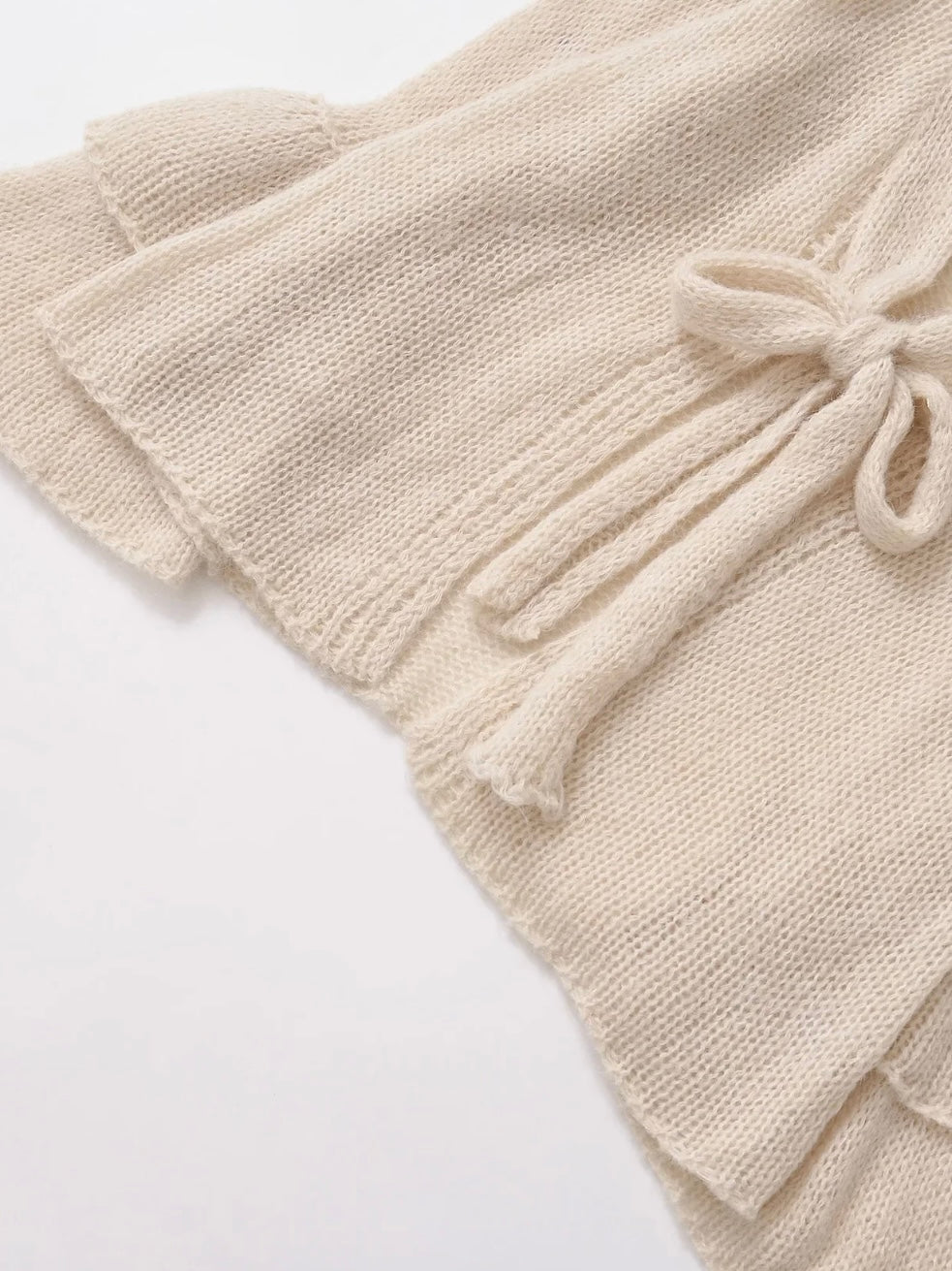 Feinstrick Bow Cardigan