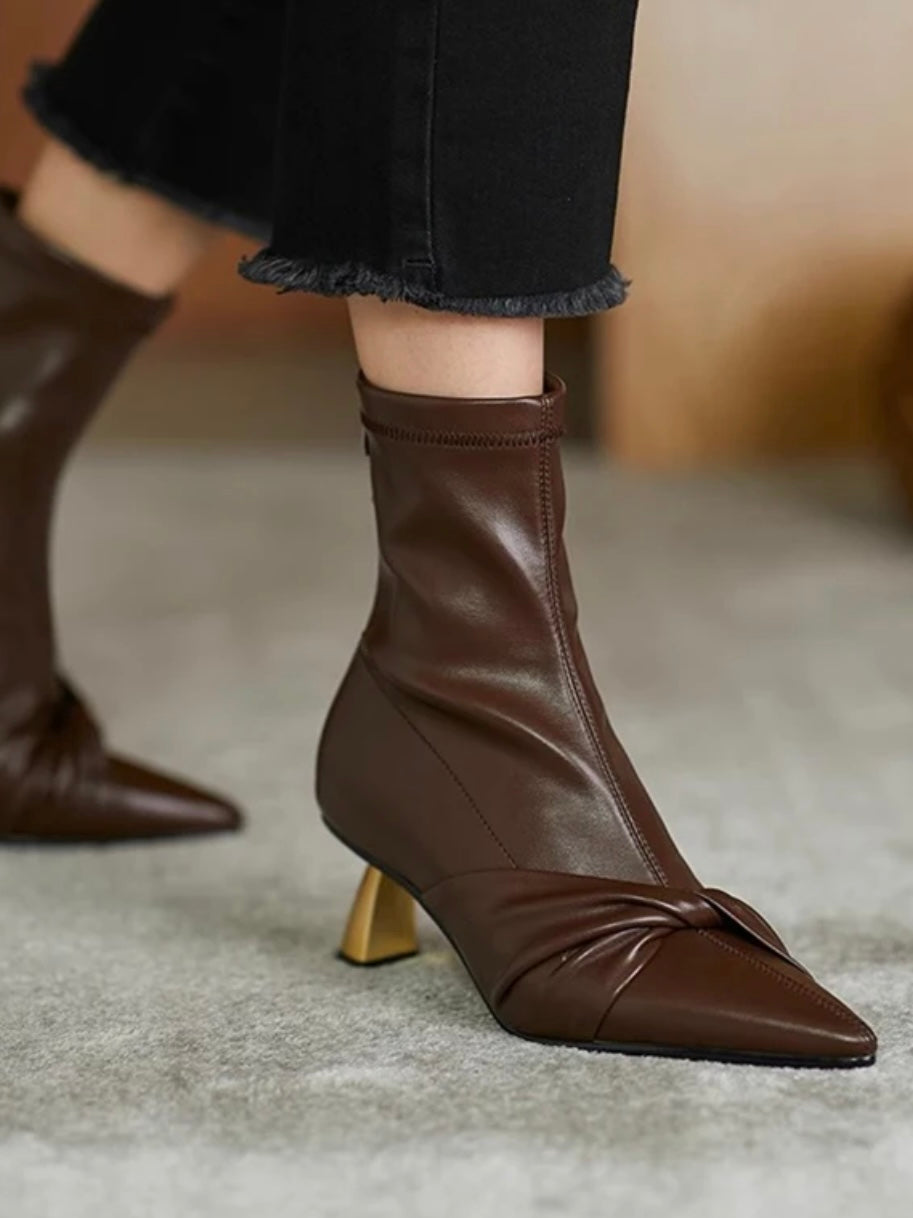 Stiefeletten mit Twist-Detail