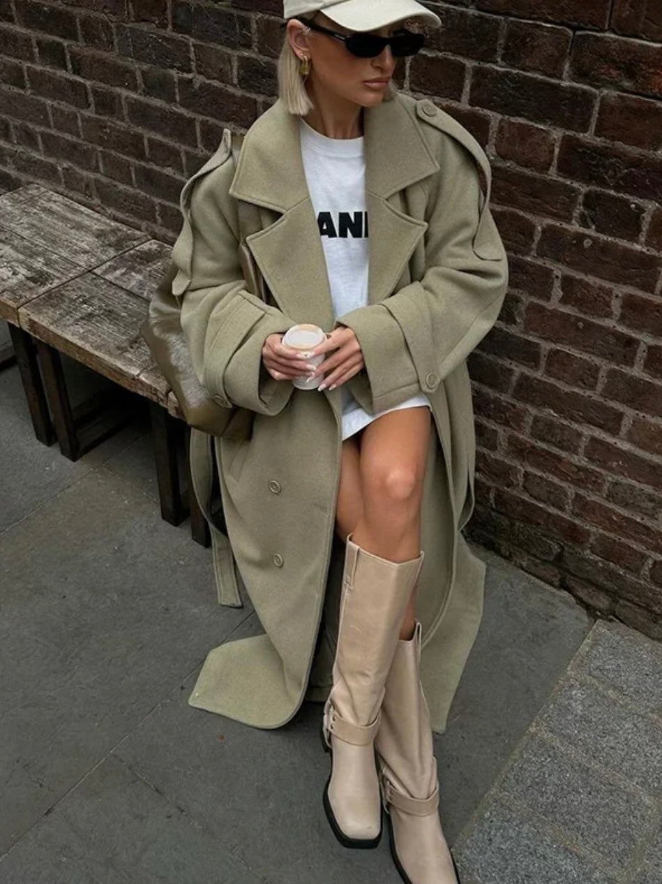 Salbeigrüner Maxi-Trenchcoat