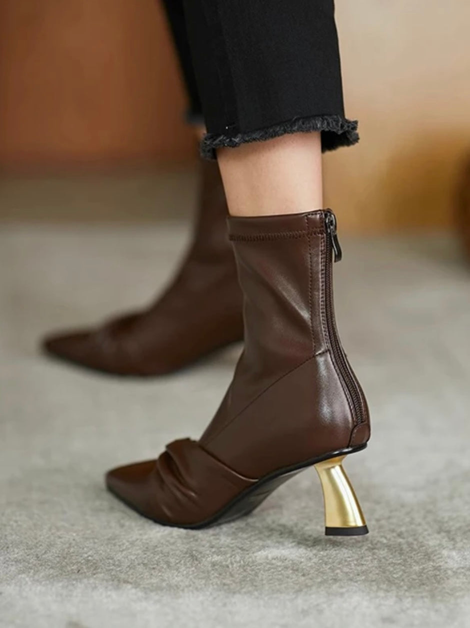 Stiefeletten mit Twist-Detail