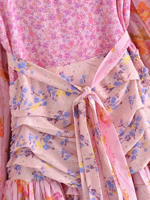Langarm Blumenkleid mit Rüschen