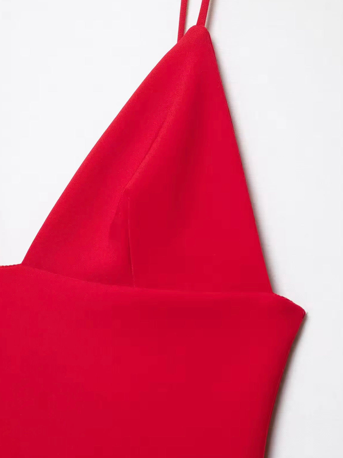 Minikleid in Rot mit 3D-Blumen-Rüschen