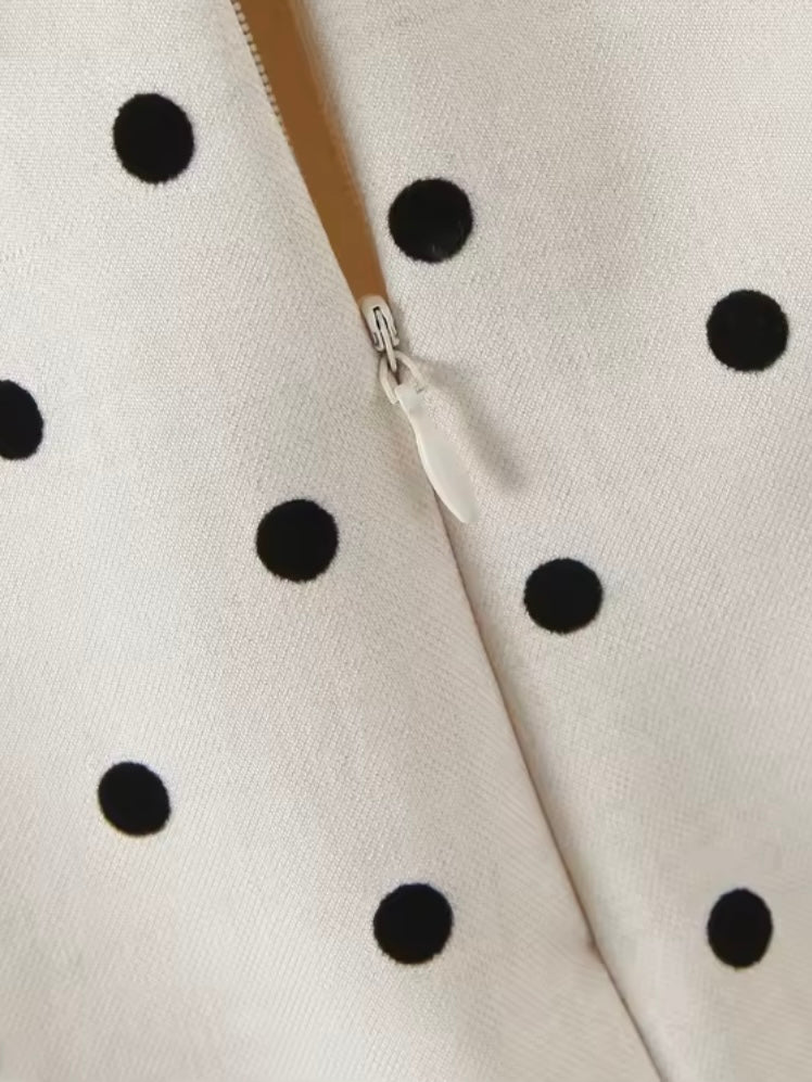 Polka Dot Kleid mit Rückenschnürun