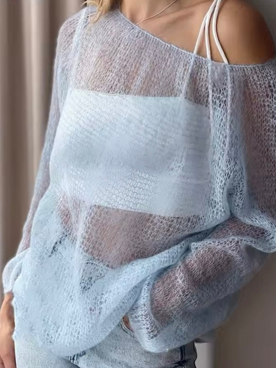 Leichtes Strickoberteil mit Lochmuster