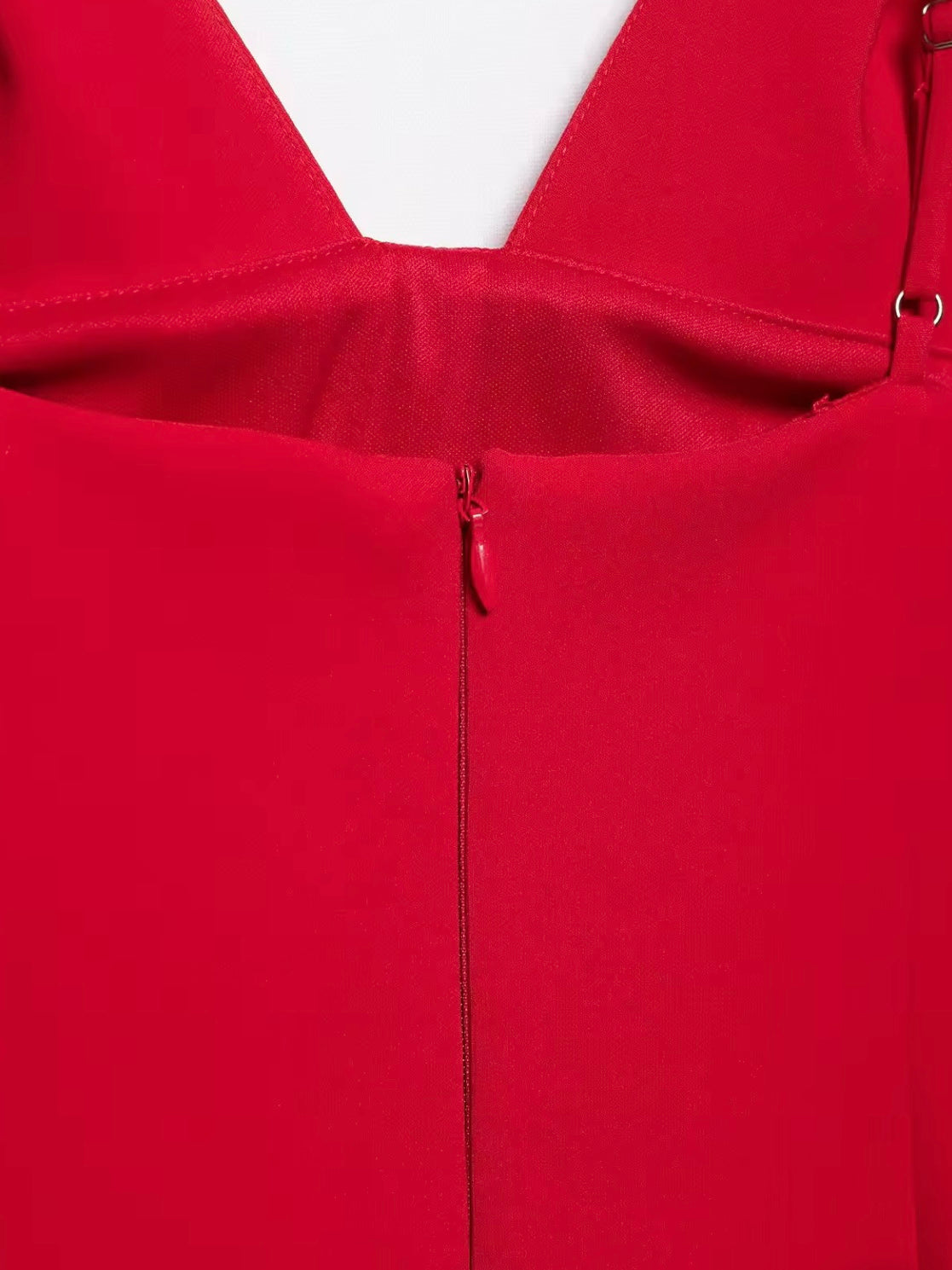 Minikleid in Rot mit 3D-Blumen-Rüschen