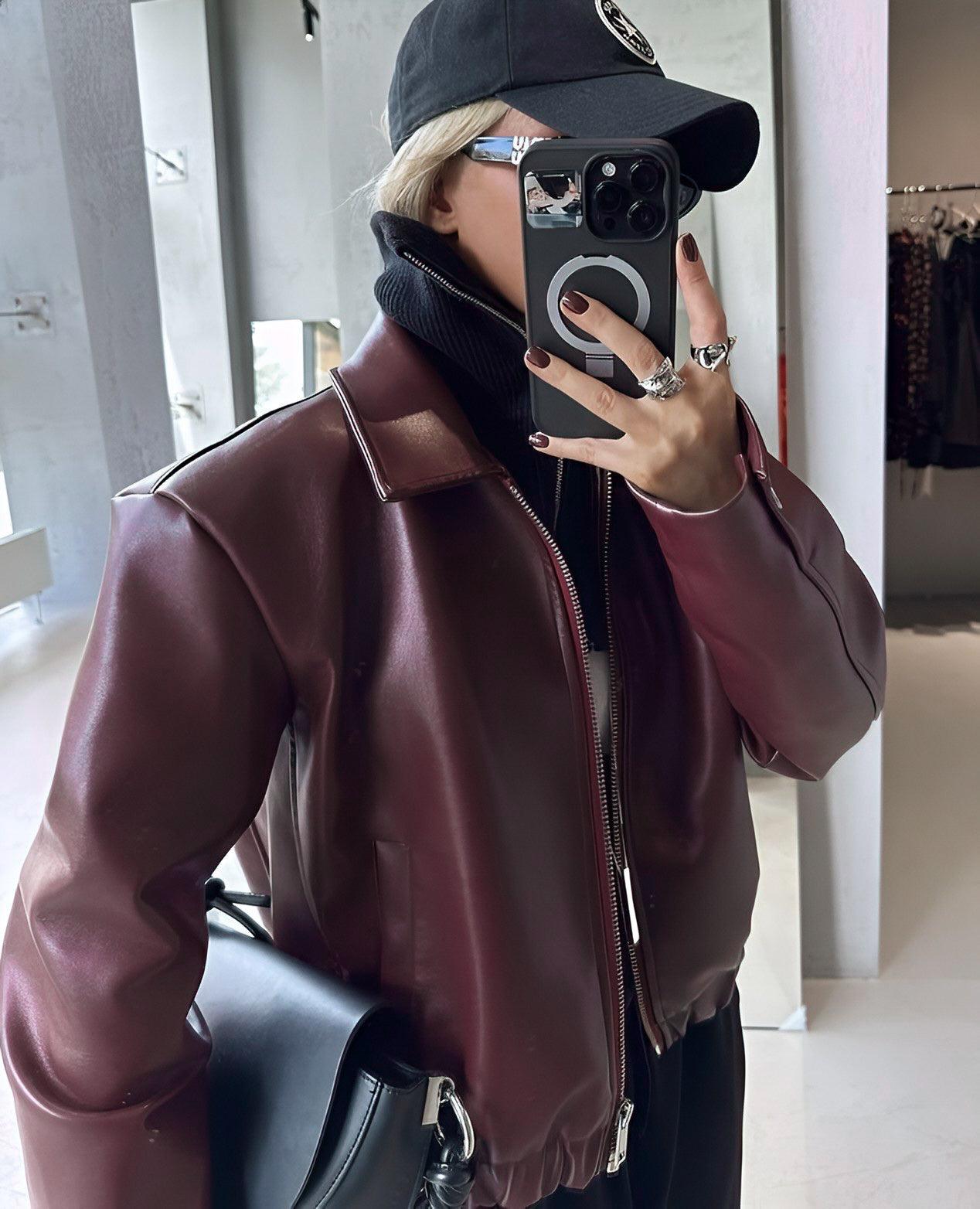 Burgundy Trendsetter Kunstlederjacke mit ausgestelltem Kragen - Sorentis