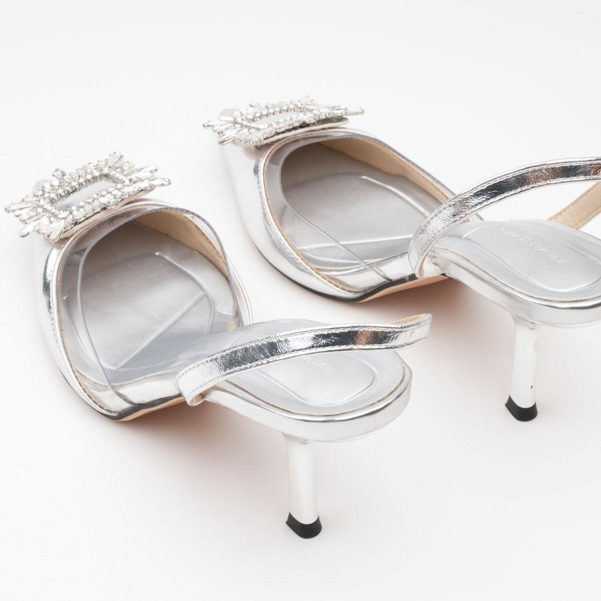 Silberne Slingback-Pumps mit filigranem Riemen - Sorentis