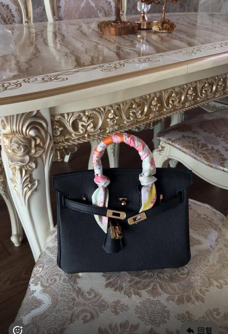 Echtleder Noble Handtasche Klassiker 30cm