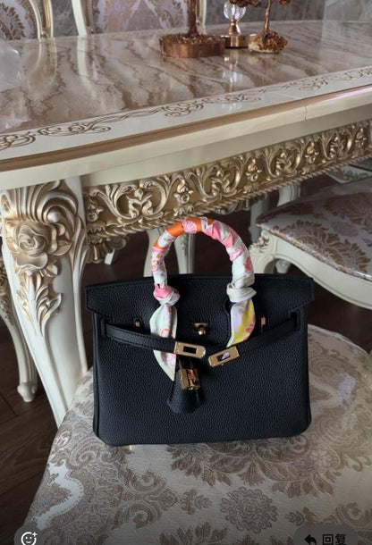 Echtleder Noble Handtasche Klassiker 30cm