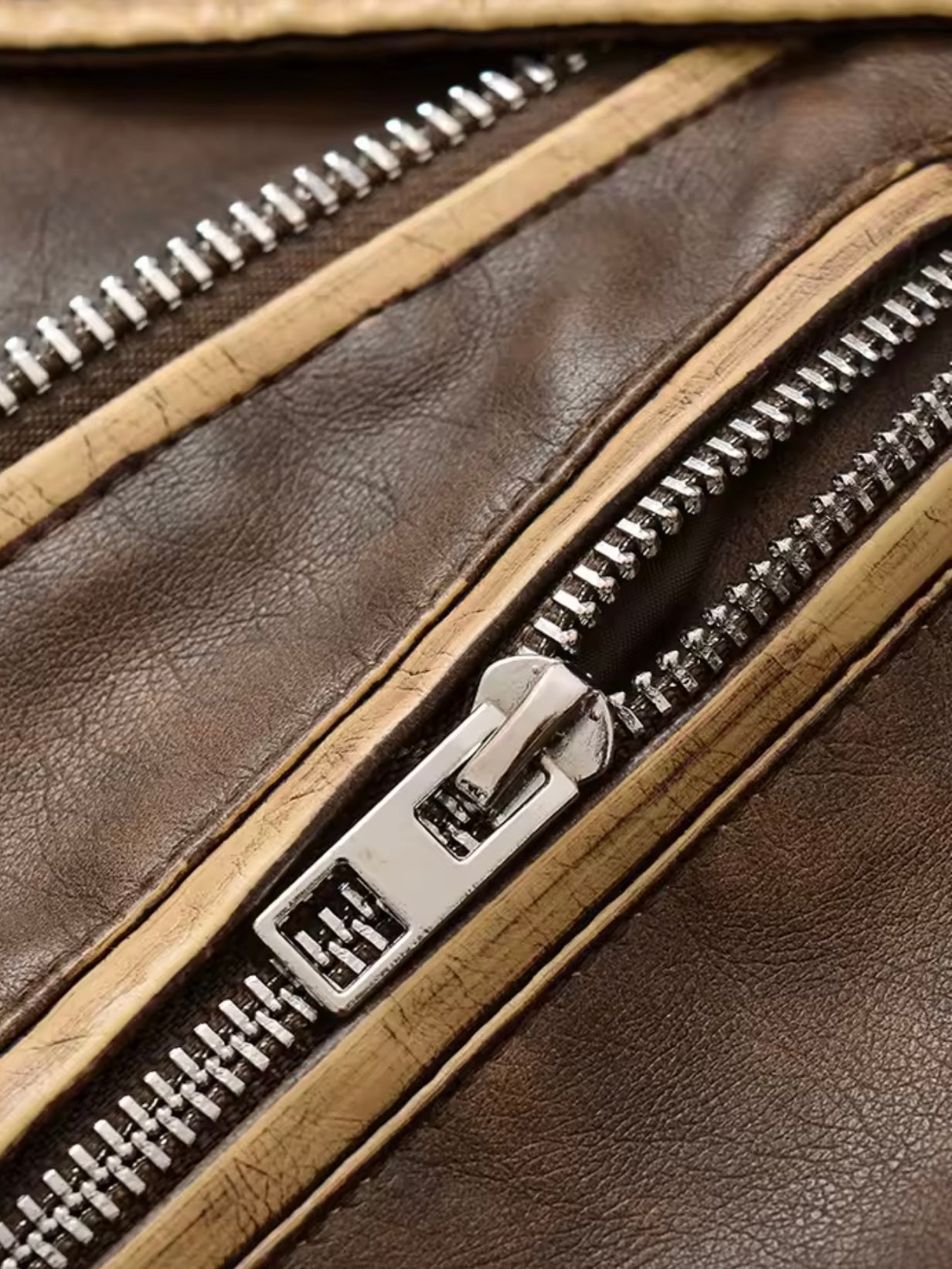 Cropped Lederjacke im Retro-Stil