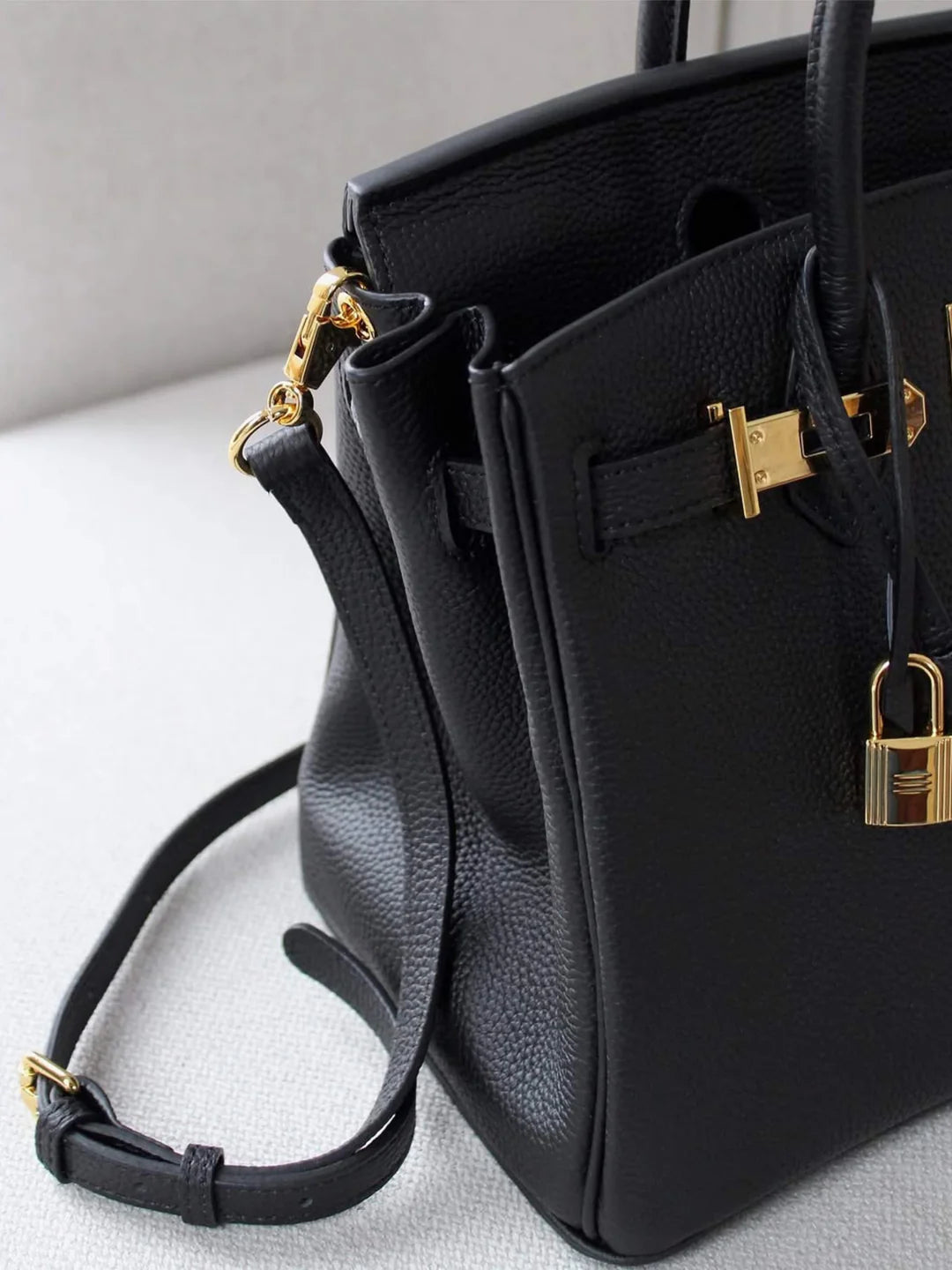 Hermé Handtasche aus veganem Kunstleder