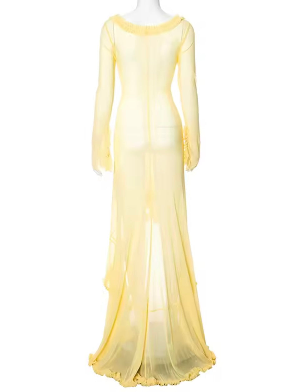 Fliesendes Meshkleid mit Rüschen-Saum