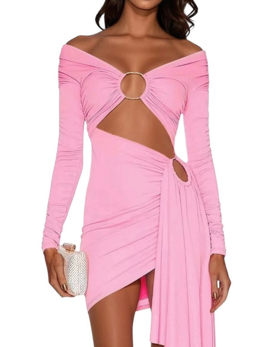 Gerafftes Minikleid mit Cut-outs und Ring Details