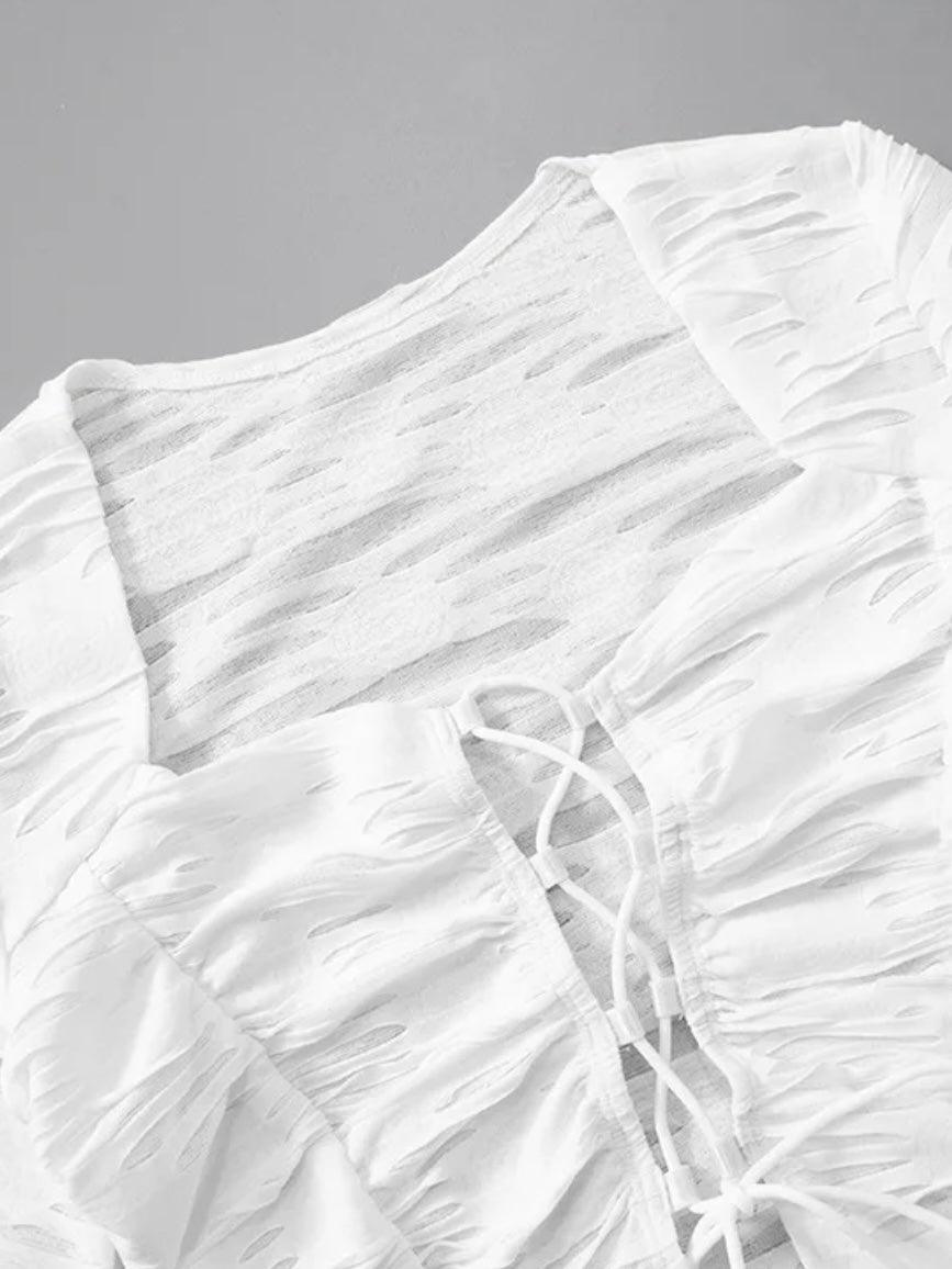 Langarm-Shirt mit Schnürung und Cut-Out-Details - Sorentis
