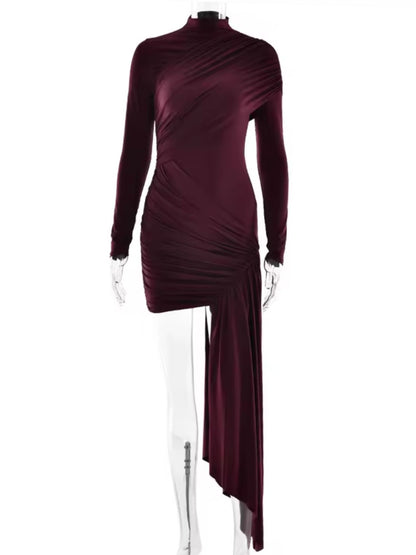 Asymmetrisches Drapiertes Minikleid mit Beinschlitz – Bordeaux
