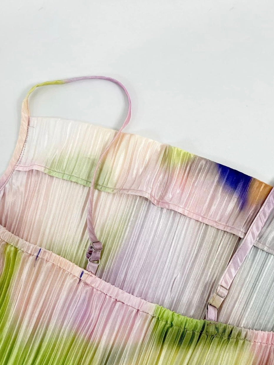 Plissiertes Maxikleid mit Wasserfall-Dekolleté