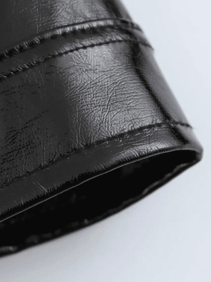 Glanz Kunstleder Hemd-Jacke mit Taschen und ausgestelltem Kragen