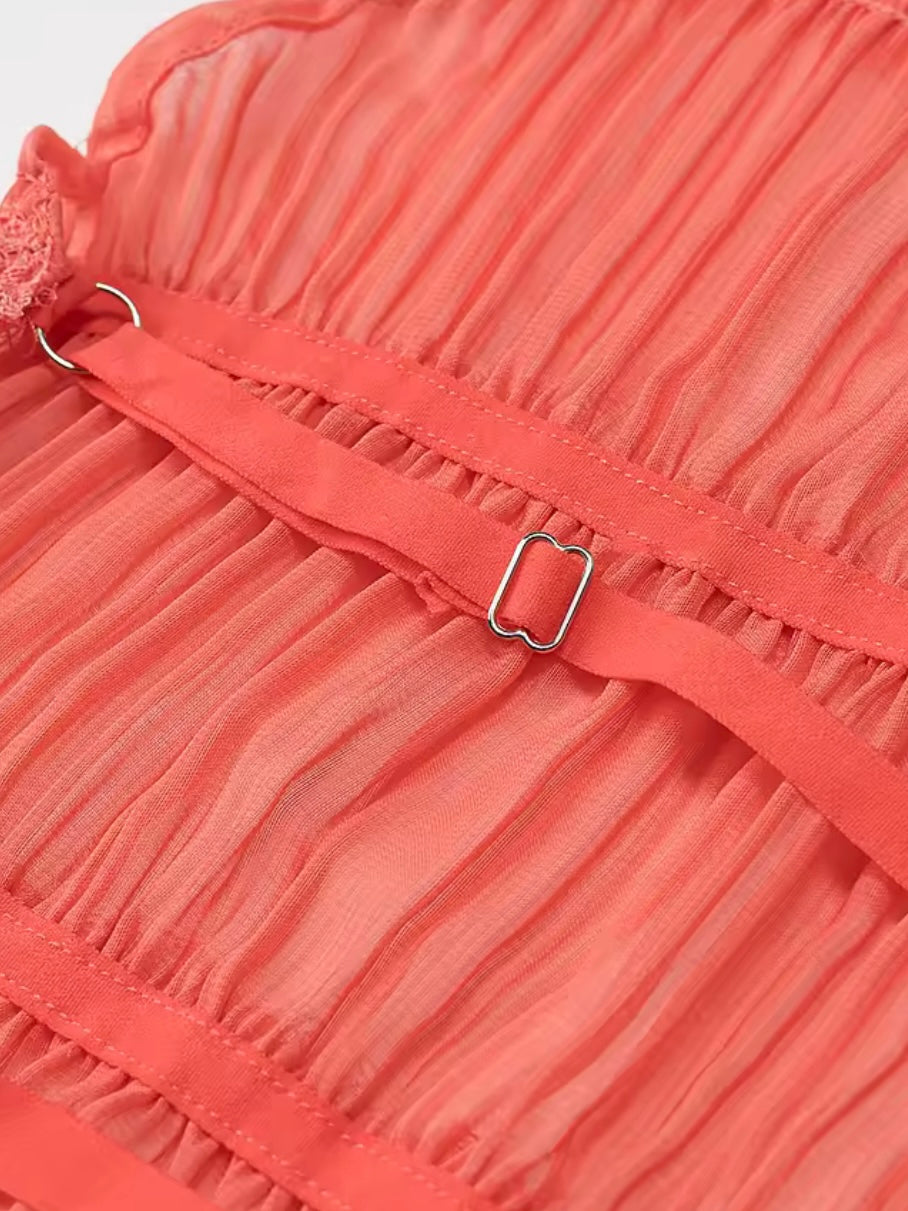 Transparenter Zweiteiler mit Neckholder-Top & Maxirock