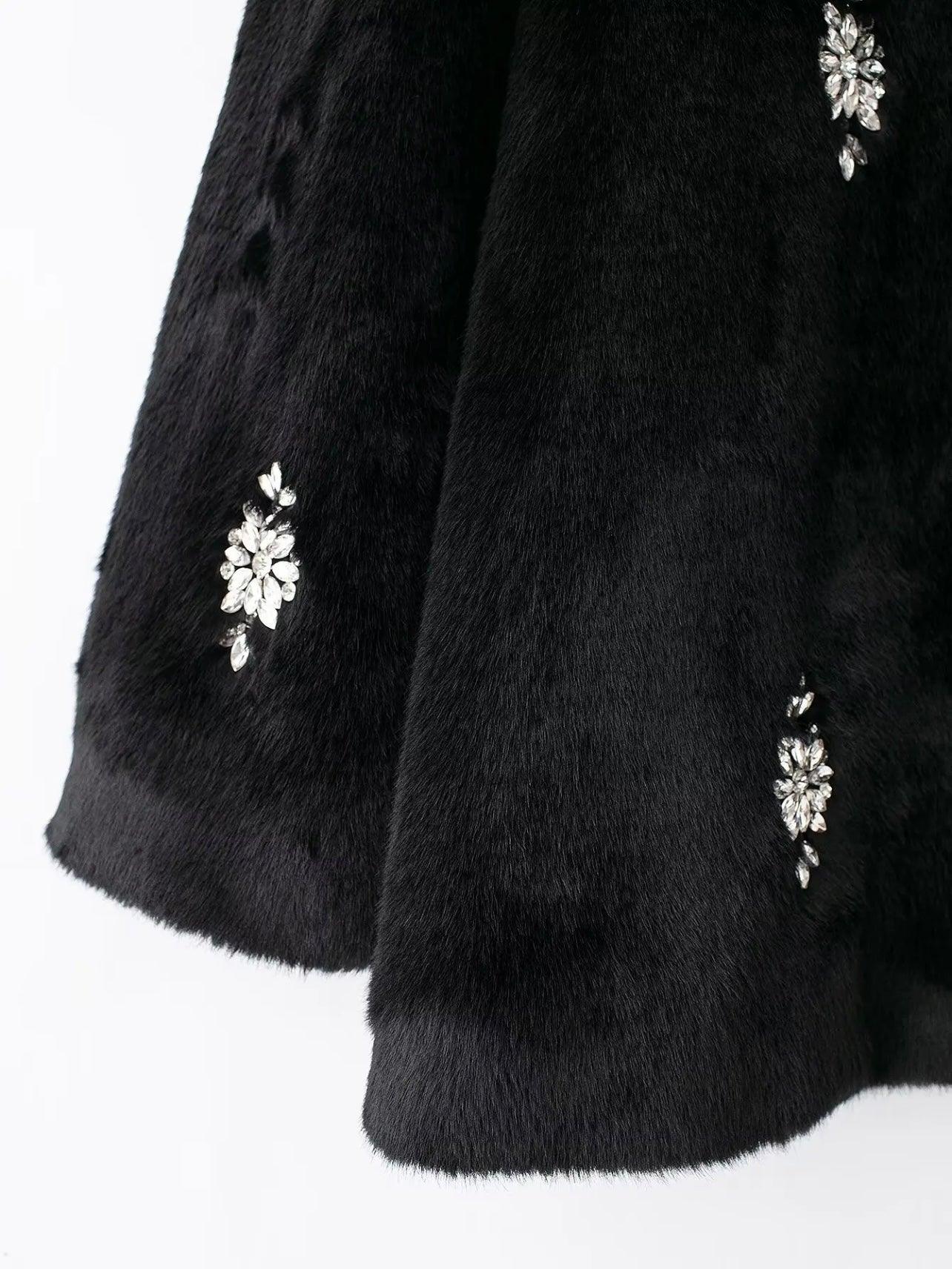 Kunstpelzmantel mit Strass-Details - Sorentis