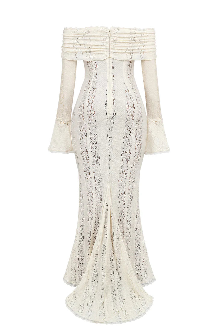 Schulterfreies Maxikleid aus Spitze mit Unterkleid