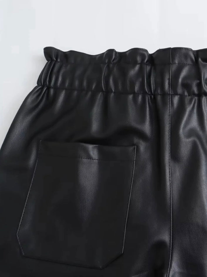 Weiche vegane Lederhose mit elastischem Bund