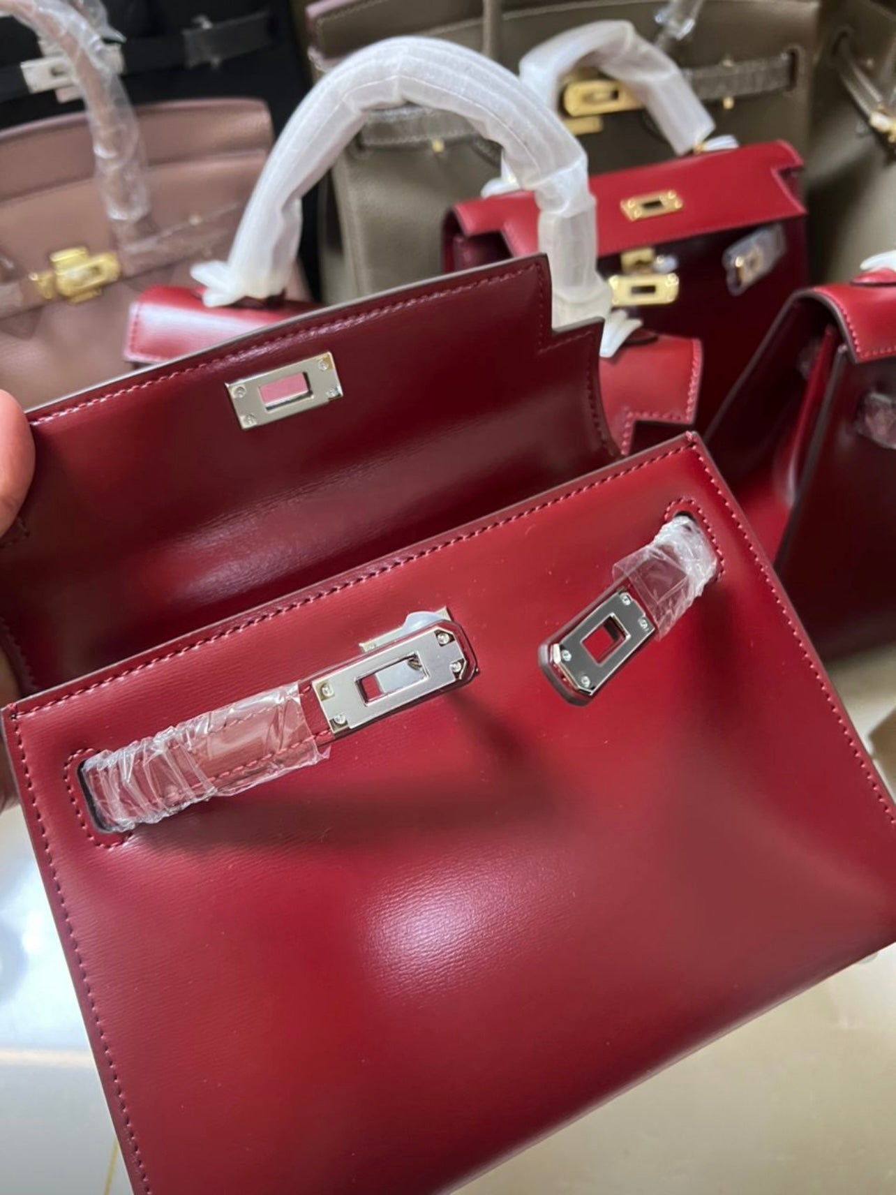 100% Echtleder Box-Klassiker-Handtasche in Dunkelrot