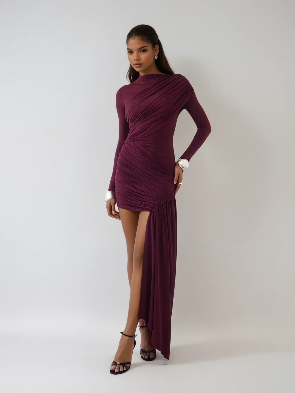 Asymmetrisches Drapiertes Minikleid mit Beinschlitz – Bordeaux