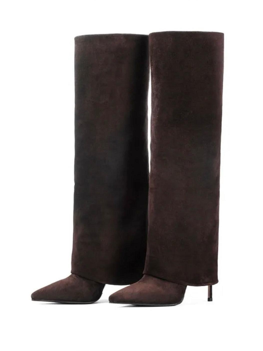 Kneehohe Stiletto Stiefel - Sorentis