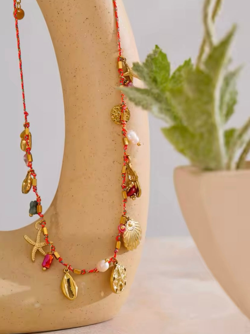 Handgemachte Edelstahl Charme-Kette – mit Kristallen, Natursteinen & Perlen