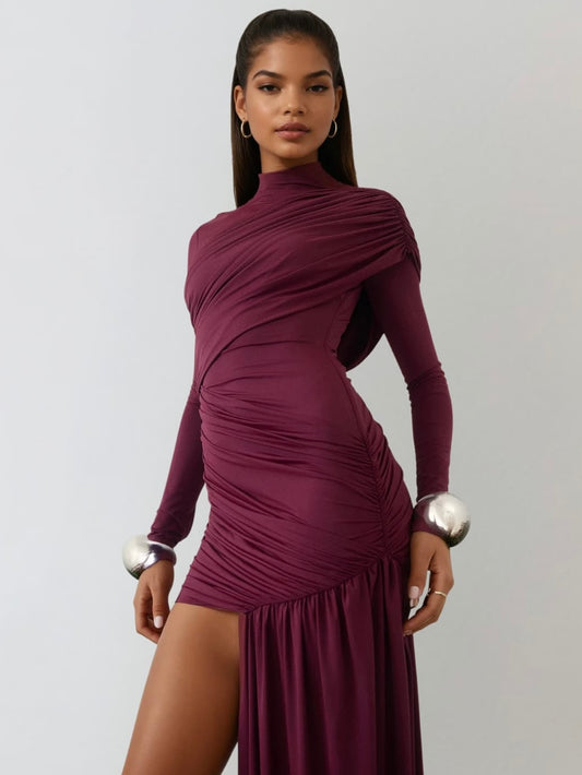 Asymmetrisches Drapiertes Minikleid mit Beinschlitz – Bordeaux