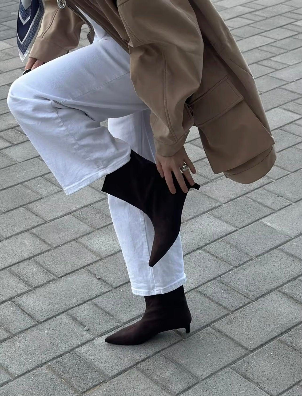 Stiefeletten in Eco-Wildleder mit spitzem Absatz - Sorentis