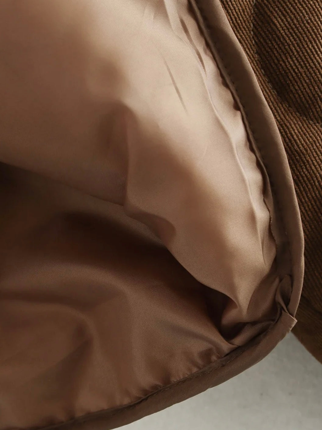 Leichte Übergangsjacke aus feinem Cord