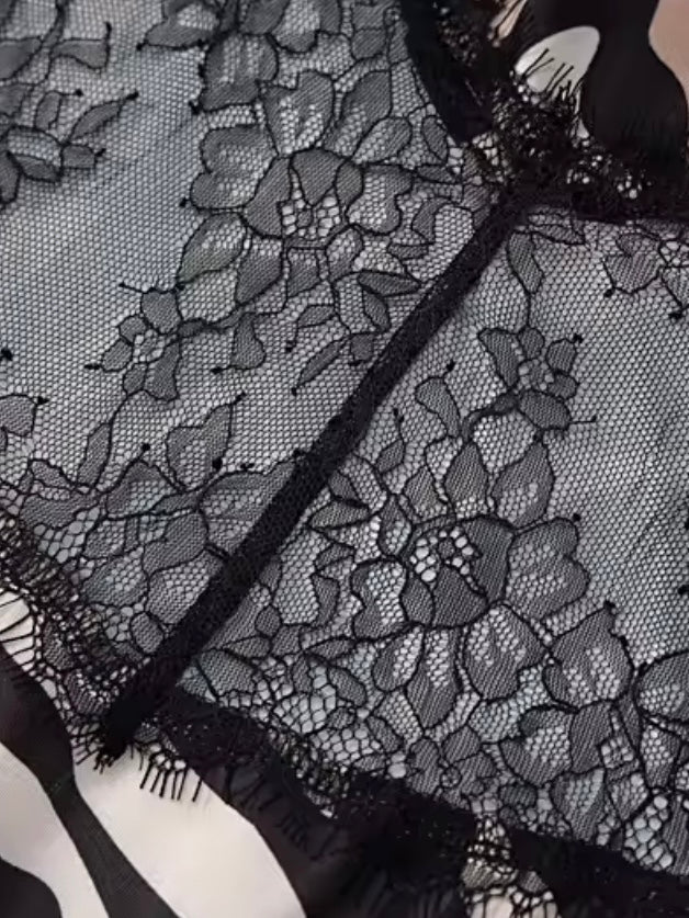 Cocktailkleid mit Spitzeneinsatz und Animalprint
