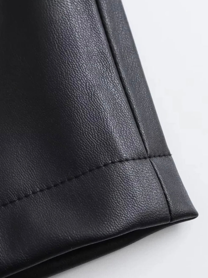 Weiche vegane Lederhose mit elastischem Bund