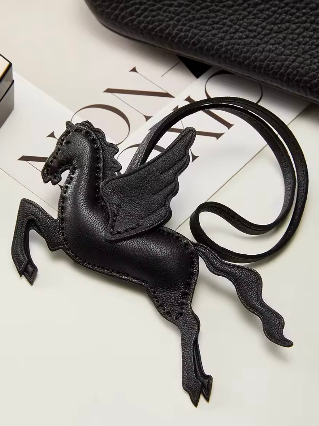 Echtleder Pegasus Taschenanhänger