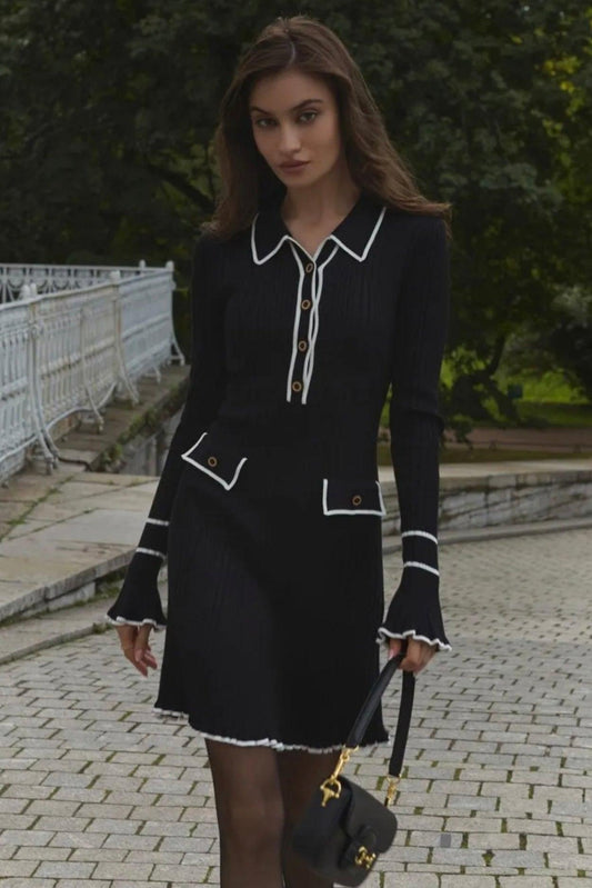 Strickkleid mit Kontrastdetails und aufgenähten Taschen - Sorentis