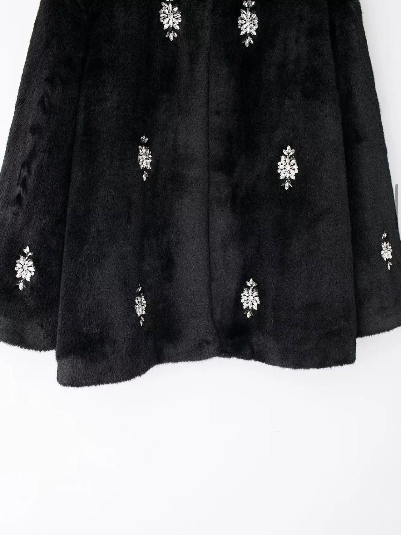 Kunstpelzmantel mit Strass-Details - Sorentis