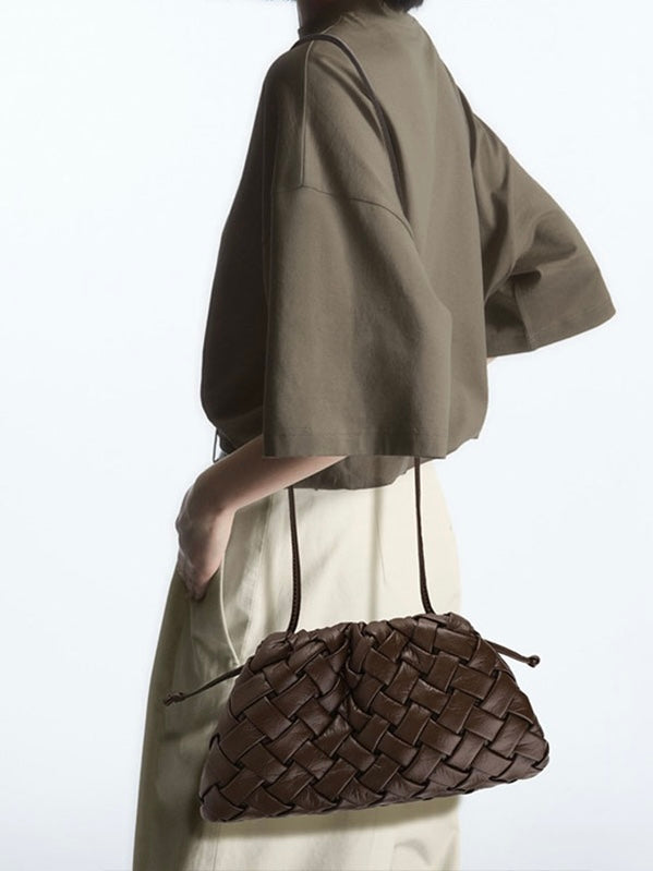 Geflochtene Wolkenförmige Umhängetasche