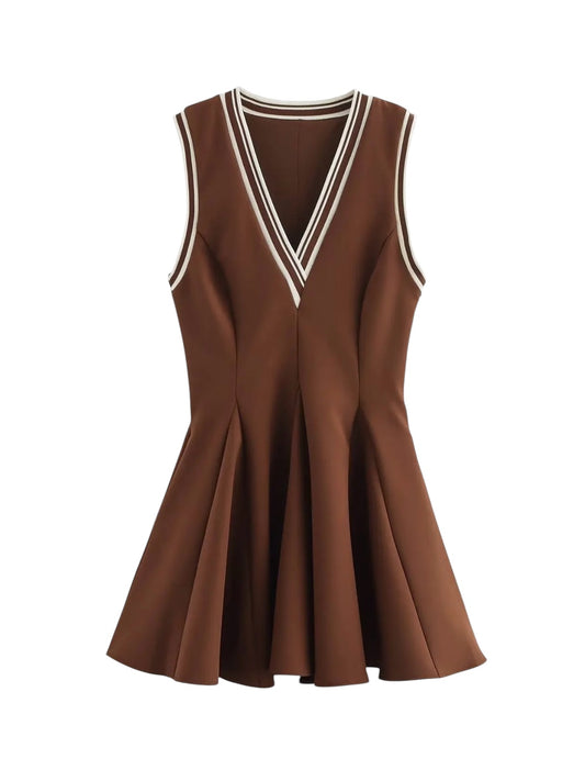 Minikleid im College-Stil