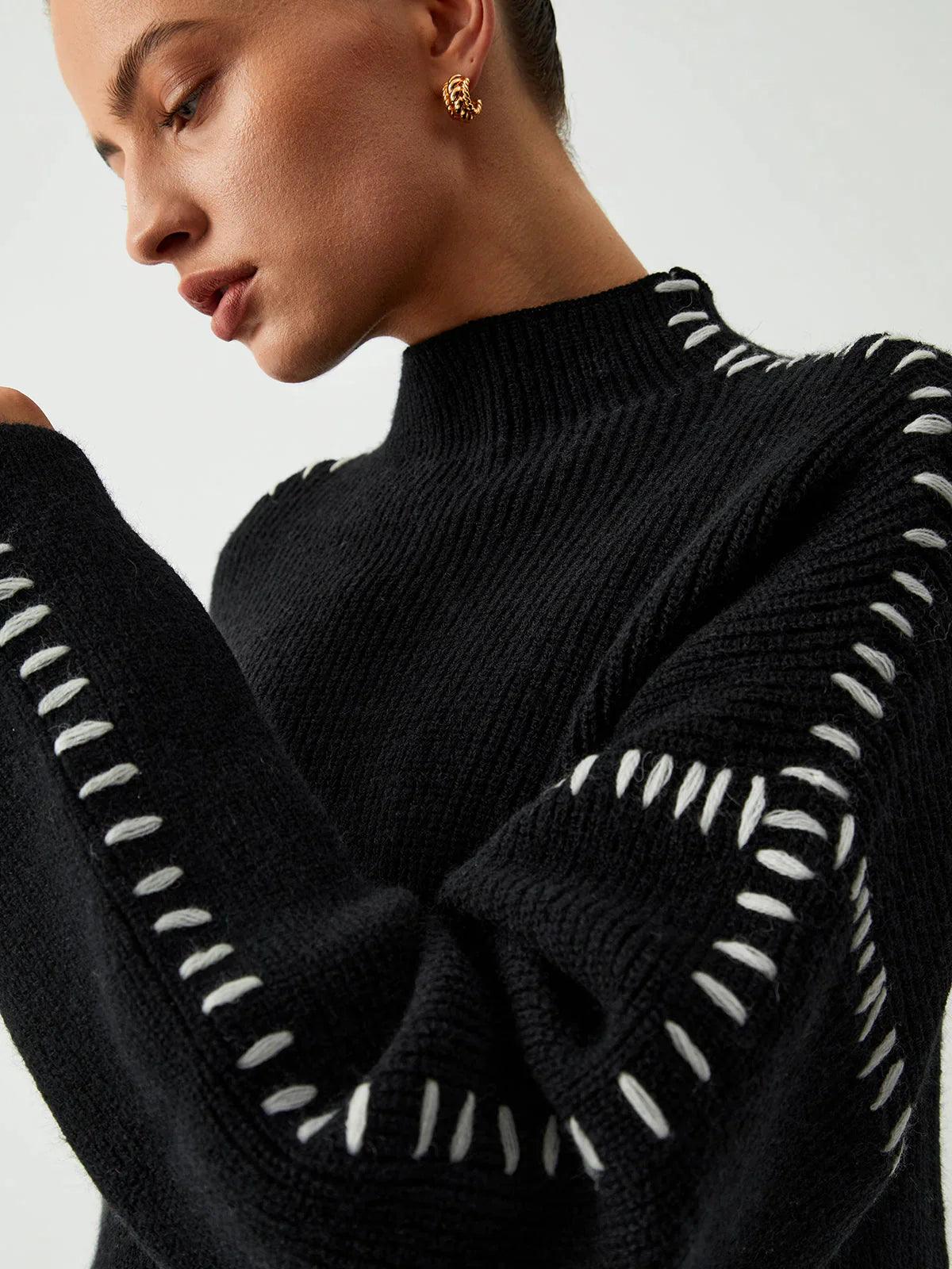 Strickpullover mit Weißer Nahtverzierung - Sorentis