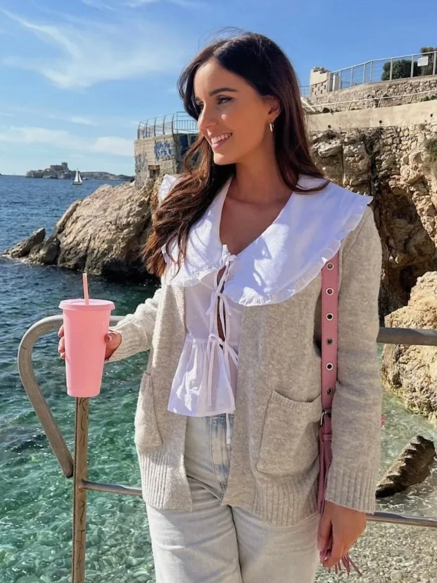 Vorne gebundene Schößchen-Bluse mit Bubikragen