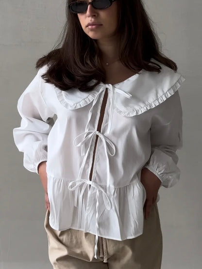 Vorne gebundene Schößchen-Bluse mit Bubikragen