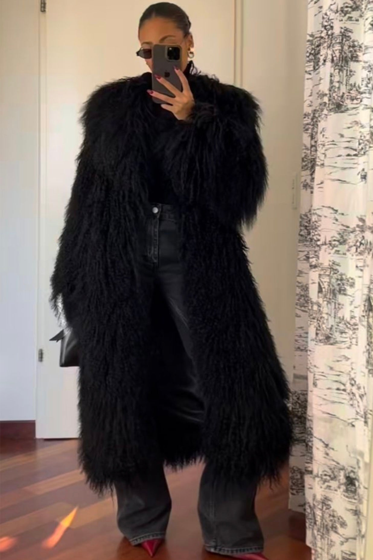 Mongolischer Faux-Fur Maxi Mantel mit Gürtel
