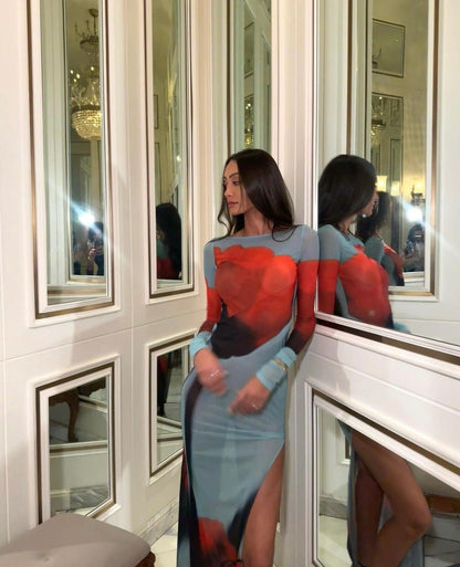 Fließendes langarm Mesh-Strandkleid mit abstraktem Design - Sorentis