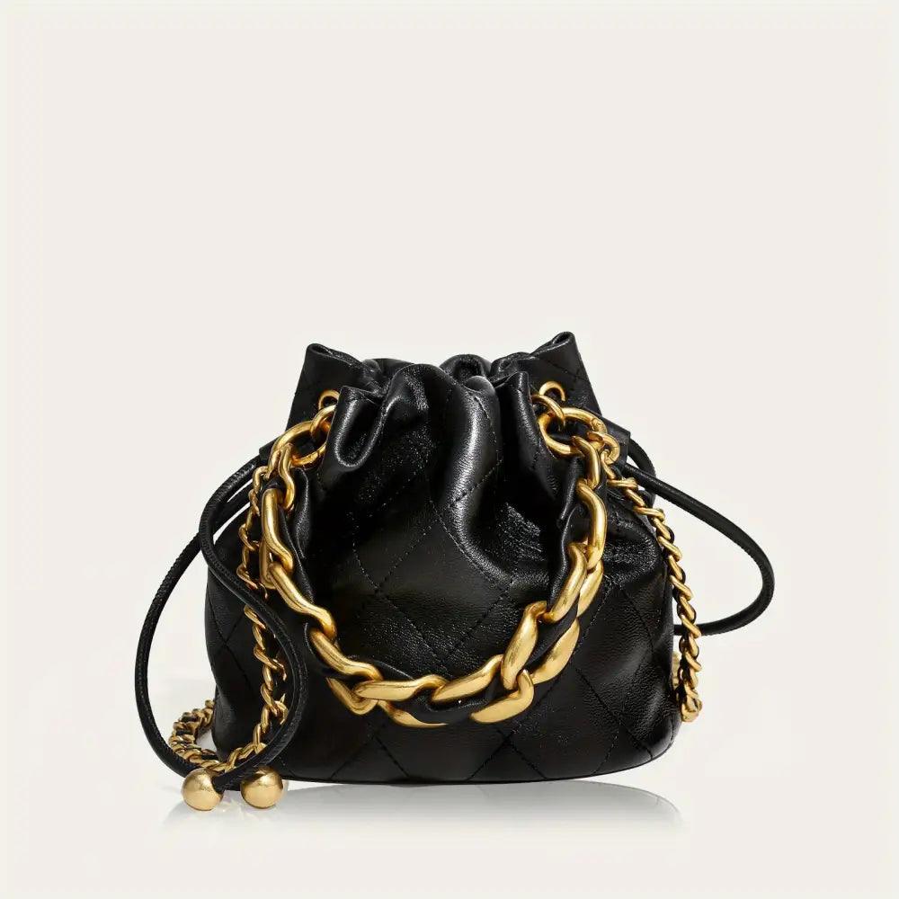 Echtleder Bucket Bag – Gesteppte Tasche mit Kordelzug und Kettenriemen - Sorentis